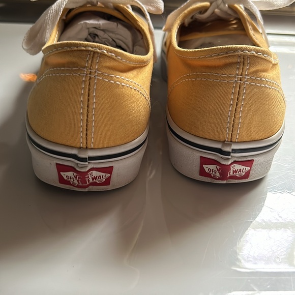 VANS - Picture 4 of 5